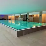Inselloft Ruegen - Meerblick, Pool & Eigener Strandzugang Binz