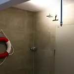 Inselloft Ruegen - Meerblick, Pool & Eigener Strandzugang Apartamento